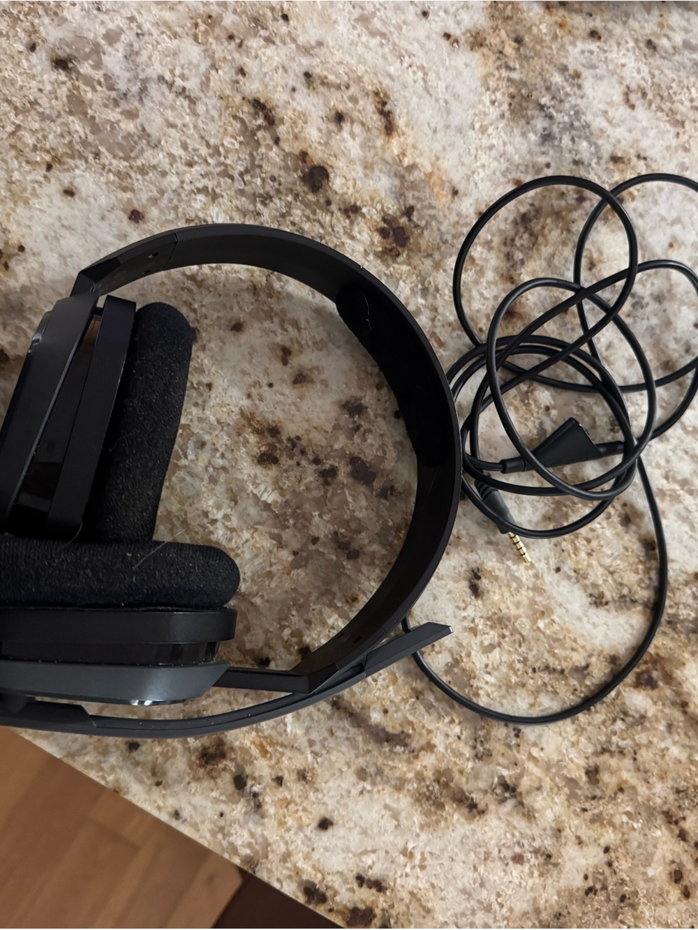 Wired Astro A10s with Mic headphones
